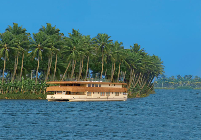 the oberoi motor vessel vrinda india